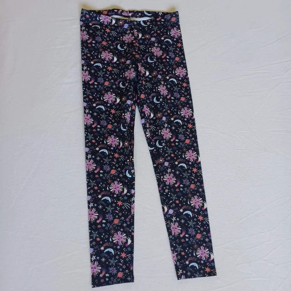 Cosmic Design Leggings Sz 14/16 with Stretchy Fit